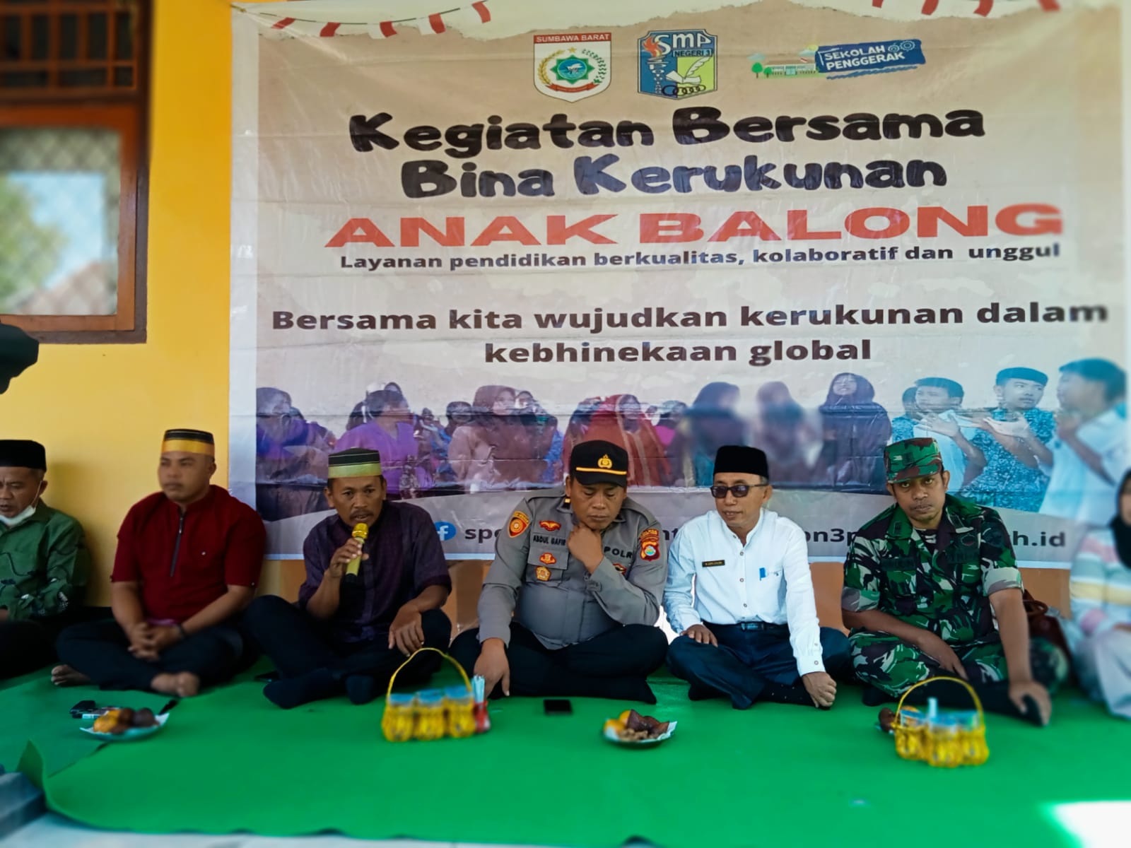 KEGIATAN BERSAMA BINA KERUKUNAN SMPN 3 POTO TANO 